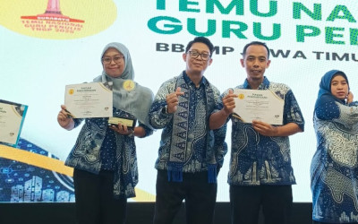 SMK Negeri 1 Tuban Raih Dua Penghargaan Bergengsi di Ajang Literasi Nasional 2025