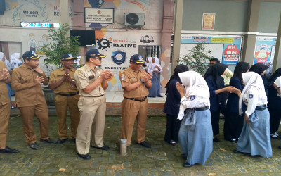 Halal Bihalal SMKN 1 Tuban Pererat Silaturahmi Siswa dan Guru